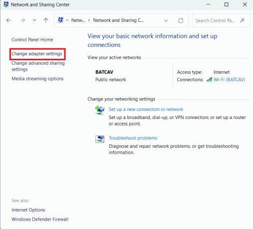 Faceți clic pe Modificați setările adaptorului din meniul din stânga.
