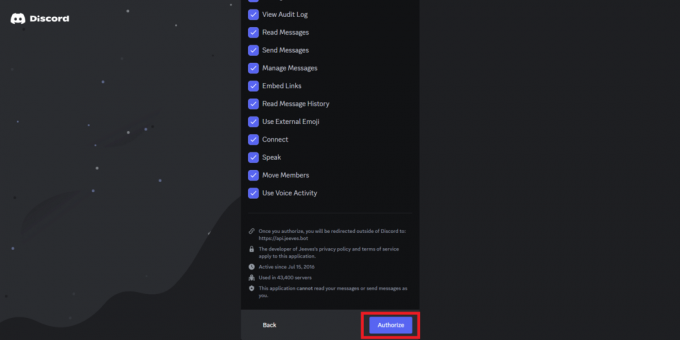 Wybierz role, które chcesz przypisać do swojego serwera i kliknij przycisk Autoryzuj.