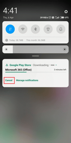 toca Cancelar en el panel de notificaciones para detener el proceso de descarga de la aplicación | ¿Cómo evito que Chrome descargue un archivo en un Android?