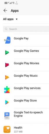 גלול ברשימת האפליקציות ופתח את חנות Google Play