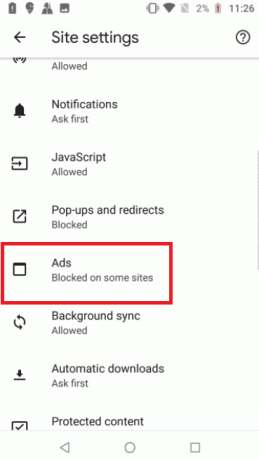Site ayarları sayfasına dönün ve Reklamlar'a dokunun. Android'de Virüs Açılır Penceresini Düzeltin
