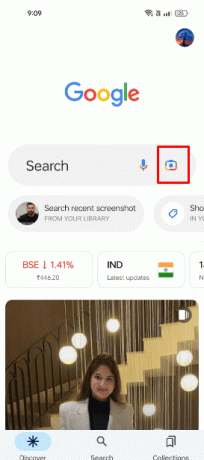  Otvorte aplikáciu Vyhľadávanie Google a potom prepnite na možnosť Google Lens klepnutím na ikonu šošovky. 