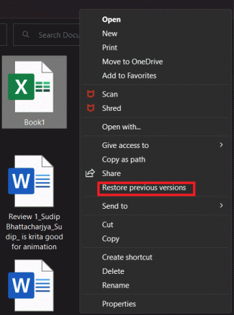 Haga clic en Restaurar versiones anteriores | cómo recuperar un archivo de Excel no guardado