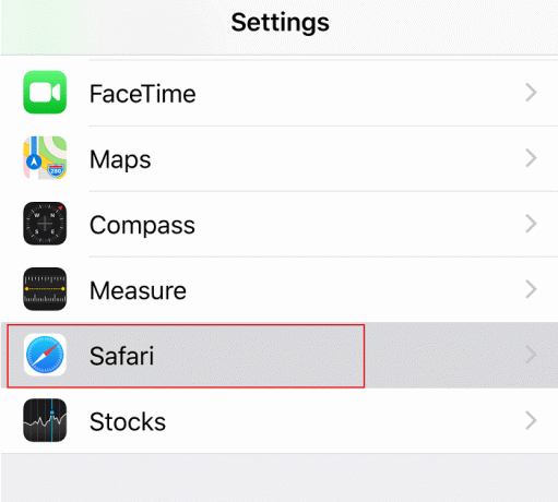 Sadaļā Iestatījumi noklikšķiniet uz safari