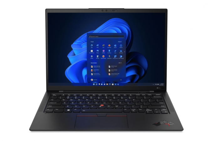 Lenovo ThinkPad X1 di undicesima generazione in carbonio