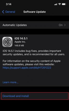 Tryk på Download og installer for at opgradere til den nyeste iOS-version. Ret ugyldigt svar modtaget iTunes