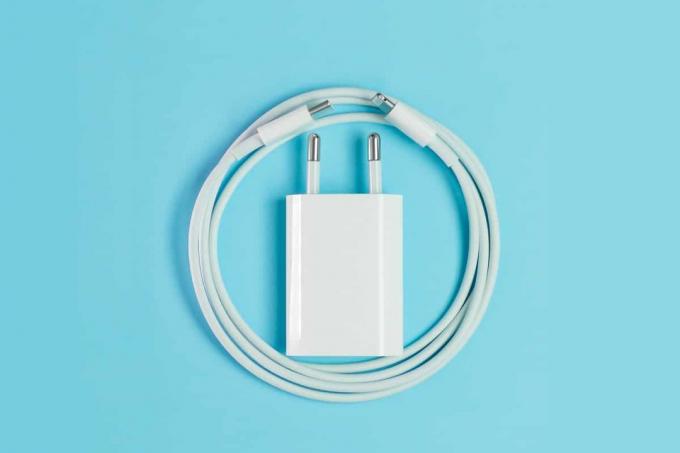 Uporabite drugačen kabel USB do LightningType-C