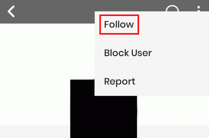 Tippen Sie auf die Option Folgen, um der Person zu folgen