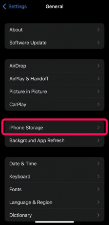 Eikite į „iPhone“ nustatymus Bendrieji „iPhone“ saugykla | Kaip pakeisti vietą „TikTok“.