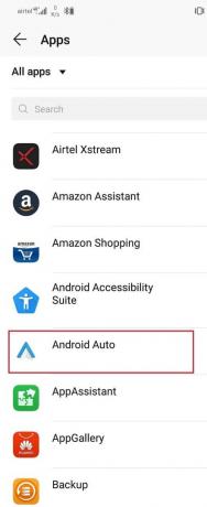 Søk etter Android Auto fra listen over installerte apper og trykk på den