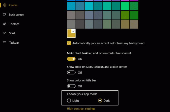 เลือกสีเข้มภายใต้เลือกโหมดแอปของคุณในสี