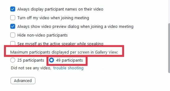 Tutaj znajdziesz „Maksymalna liczba uczestników wyświetlana na ekranie w widoku galerii”. W tej opcji wybierz „49 uczestników”.