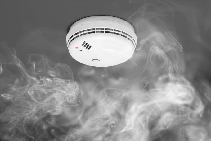 23 ЯНУАРИ Защо алармата за дим издава висок шум?