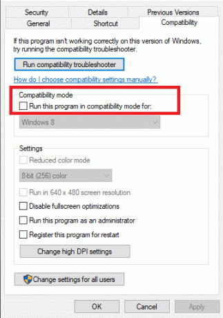 ยกเลิกการทำเครื่องหมายที่ช่องถัดจาก เรียกใช้โปรแกรมนี้ในโหมดความเข้ากันได้สำหรับ และคลิกที่ ใช้ แก้ไข Outlook ค้างเมื่อโหลดโปรไฟล์บน Windows 10