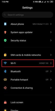 Otvorite Postavke na svom Android uređaju i dodirnite Wi-Fi za pristup svojoj Wi-Fi mreži. 
