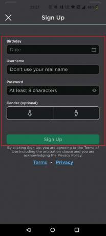 अपना जन्मदिन, उपयोगकर्ता नाम, पासवर्ड और लिंग दर्ज करें। साइन अप पर टैप करें