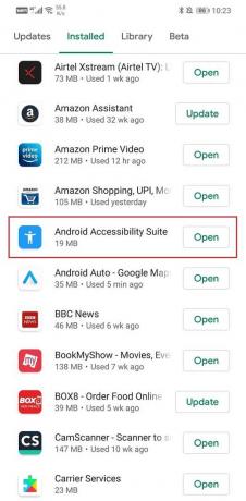 Søk etter Android Auto og sjekk om det er noen ventende oppdateringer
