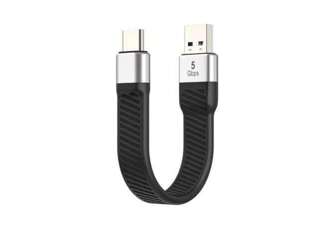 Короткий кабель USB-C