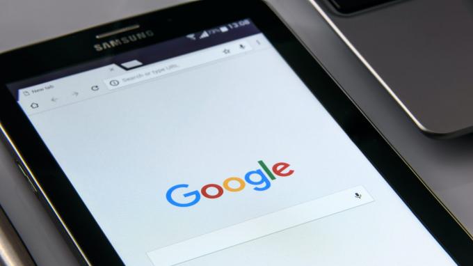 Розряд акумулятора додатка Google