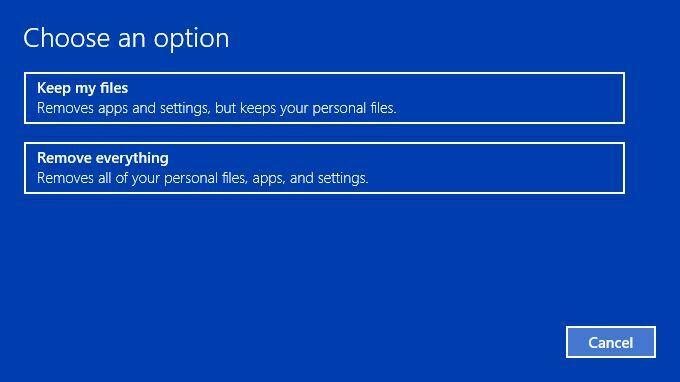 Valitse vaihtoehto Säilytä tiedostoni ja napsauta Seuraava | Korjaus Windows 10 ei lataa tai asenna päivityksiä