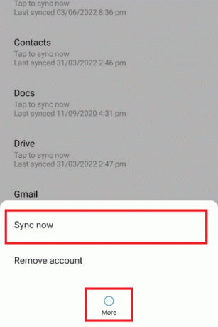 Dodirnite ikonu Više i odaberite opciju Sinkroniziraj sada