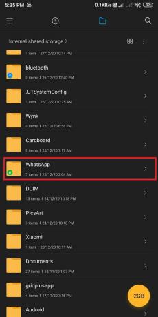 Пронађите фасциклу ВхатсАпп из интерне меморије.