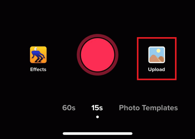 Dodirnite opciju Upload za dodavanje fotografija u TikTok | Kako mogu promijeniti sliku profila na TikToku