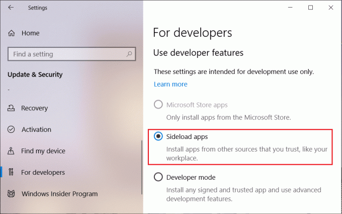 Selecione Sideload apps na seção Use developer features