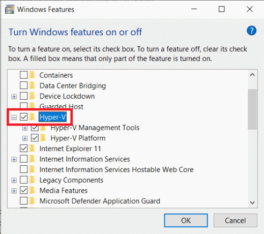 हाइपर-V के बगल में स्थित बॉक्स पर टिक करके वर्चुअलाइजेशन सक्षम करें और OK पर क्लिक करें। विंडोज 10 पर वर्चुअलाइजेशन सक्षम करें