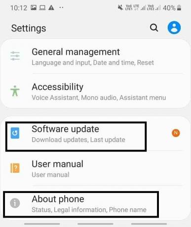 Teraz otvorte aplikáciu Nastavenia na svojom telefóne s Androidom. V časti Nastavenia klepnite na možnosť Informácie o telefóne alebo Aktualizácia softvéru.