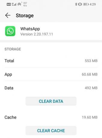 Klik tombol Clear Cache dan Clear Data | Perbaiki Aplikasi Android yang Menutup Secara Otomatis
