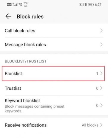 Atingeți opțiunea Blocklist