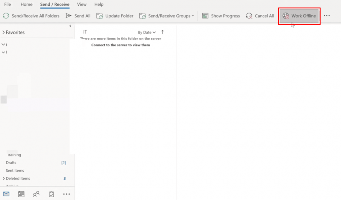 Trebuie să comutați Outlook din modul Working Offline în modul Online, pentru care trebuie să faceți clic pe opțiunea Work Offline prezentată în această captură de ecran. 