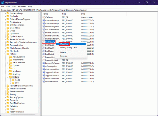 klik met de rechtermuisknop op EnableUA-waarde en selecteer de optie Wijzigen in de Register-editor Windows 11