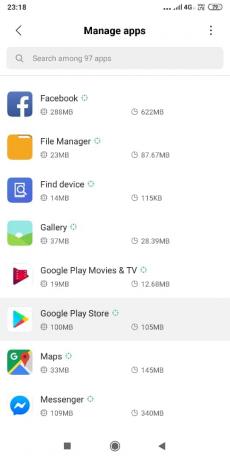 Sök i listan med appar efter " Google Play Butik" och tryck på den