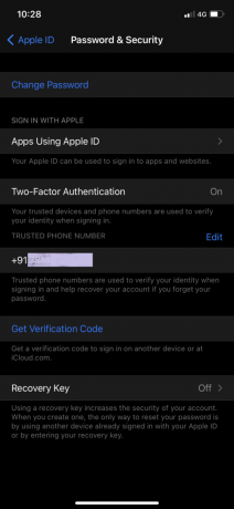 Atingeți Autentificarea în doi factori. Cum să resetați întrebările de securitate Apple ID