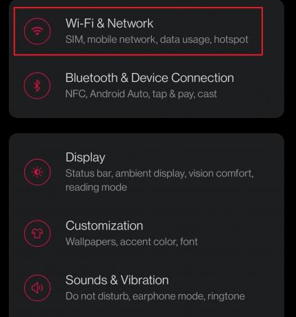 Tippen Sie auf die Option WLAN und Netzwerk. So verbinden Sie sich mit WPS auf Android mit einem WLAN-Netzwerk