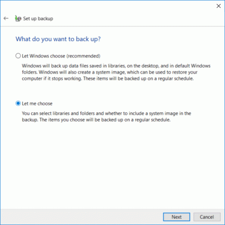Pe ecranul Ce doriți să faceți copii de rezervă, selectați Permiteți-mi să aleg și faceți clic pe Următorul