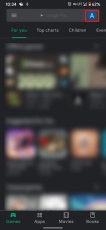 Abra la aplicación Play Store y toque su foto de perfil en la esquina superior derecha