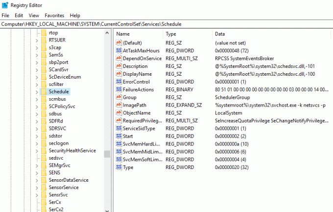 Kövesse a következő útvonalat: HKEY_LOCAL_MACHINE - SYSTEM - CurrentControlSet - Services - Schedule