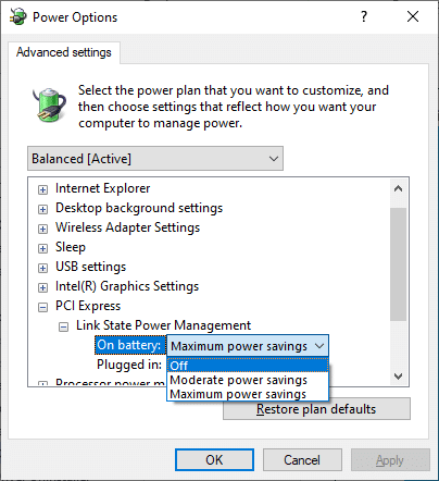 Klik op Op batterij en verander de instelling in Uit in de vervolgkeuzelijst. Fix Windows Update Download 0x800f0984 2H1 Fout