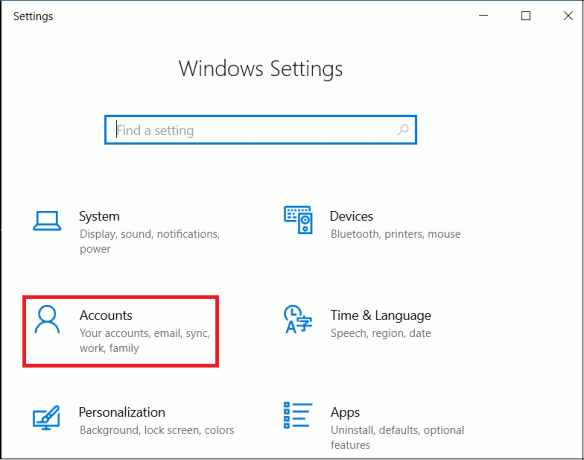 Nospiediet Windows taustiņu + I, lai atvērtu iestatījumus, noklikšķiniet uz opcijas Konti.