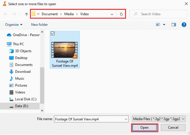 นำทางไปยังไฟล์สื่อของคุณใน File Explorer คลิกเปิดเพื่อเปิดวิดีโอของคุณ