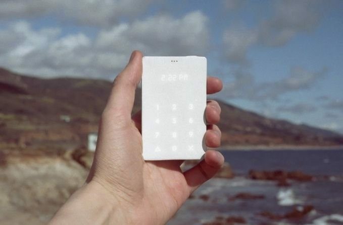 The Light Phone โทรฉุกเฉิน Kickstarter Cell Flip