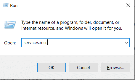 Trykk på Windows- og R-tastene for å starte Kjør kommando-boksen. Skriv services.msc i søkeområdet og trykk Enter.