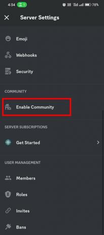 Rull ned og trykk på Aktiver fellesskap under FELLESSKAP-delen | hvordan gjøre en discord-server offentlig