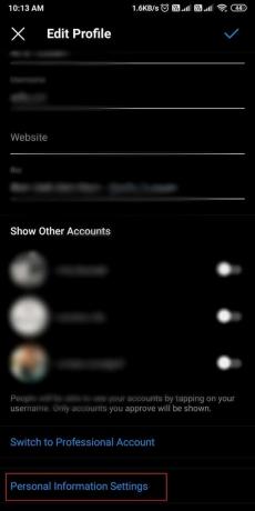 Sadaļā Rediģēt profilu ritiniet uz leju un pieskarieties Personiskās informācijas iestatījumi. Kā noņemt tālruņa numuru no Instagram?