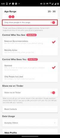 activați comutatorul Afișați numai persoanele din acest interval. Cum să cauți pe cineva pe Tinder