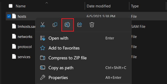 Depois de obter a propriedade do arquivo dos hosts, clique com o botão direito do mouse nele e, em seguida, renomeie o ícone.