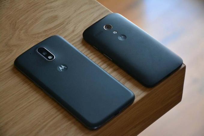 Cum să eliminați cartela SIM din Motorola Droid Turbo